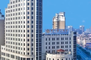 Exterior - Silverhall Grand Hotel (Qichun)