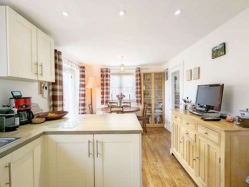 Happy Days -  a family house that sleeps 5 guests  in 3 bedrooms