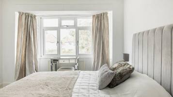 3 bedrooms, WiFi, bed sheets