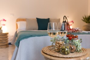 3 bedrooms, WiFi, bed sheets - Sant'Elia Luxury Home&Spa (Santa Flavia)