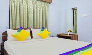 Economy Room | Desk, iron/ironing board - Itsy Hotels Sidhartha Residency (Bhubaneshwar)