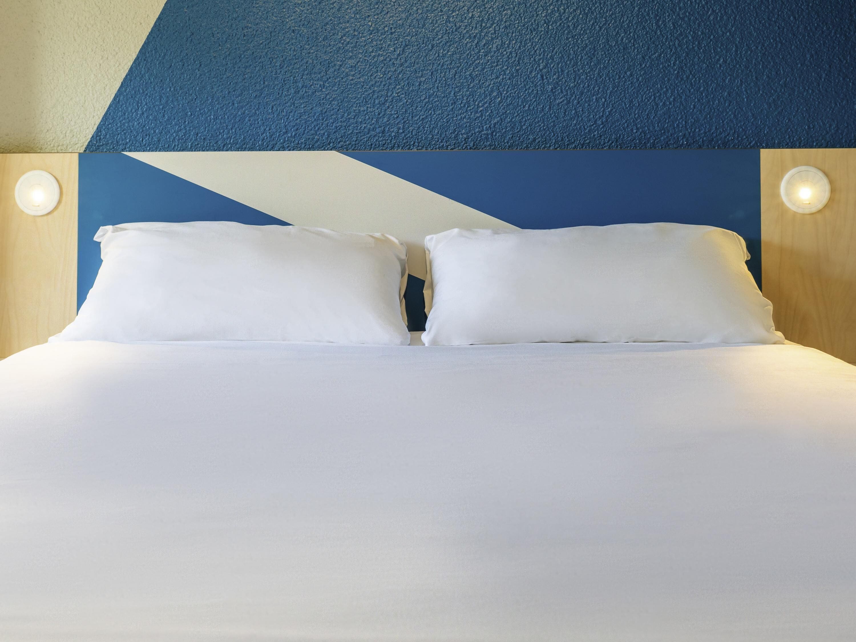 Habitación estándar doble, 1 cama doble | Escritorio, sistema de insonorización, wifi gratis y ropa de cama