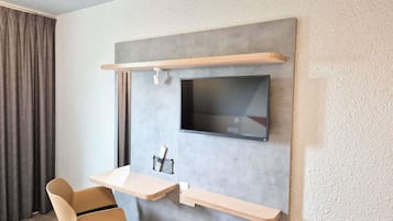 Habitació doble estàndard, 1 llit doble | Escriptori, habitacions insonoritzades, wifi gratuïta i roba de llit