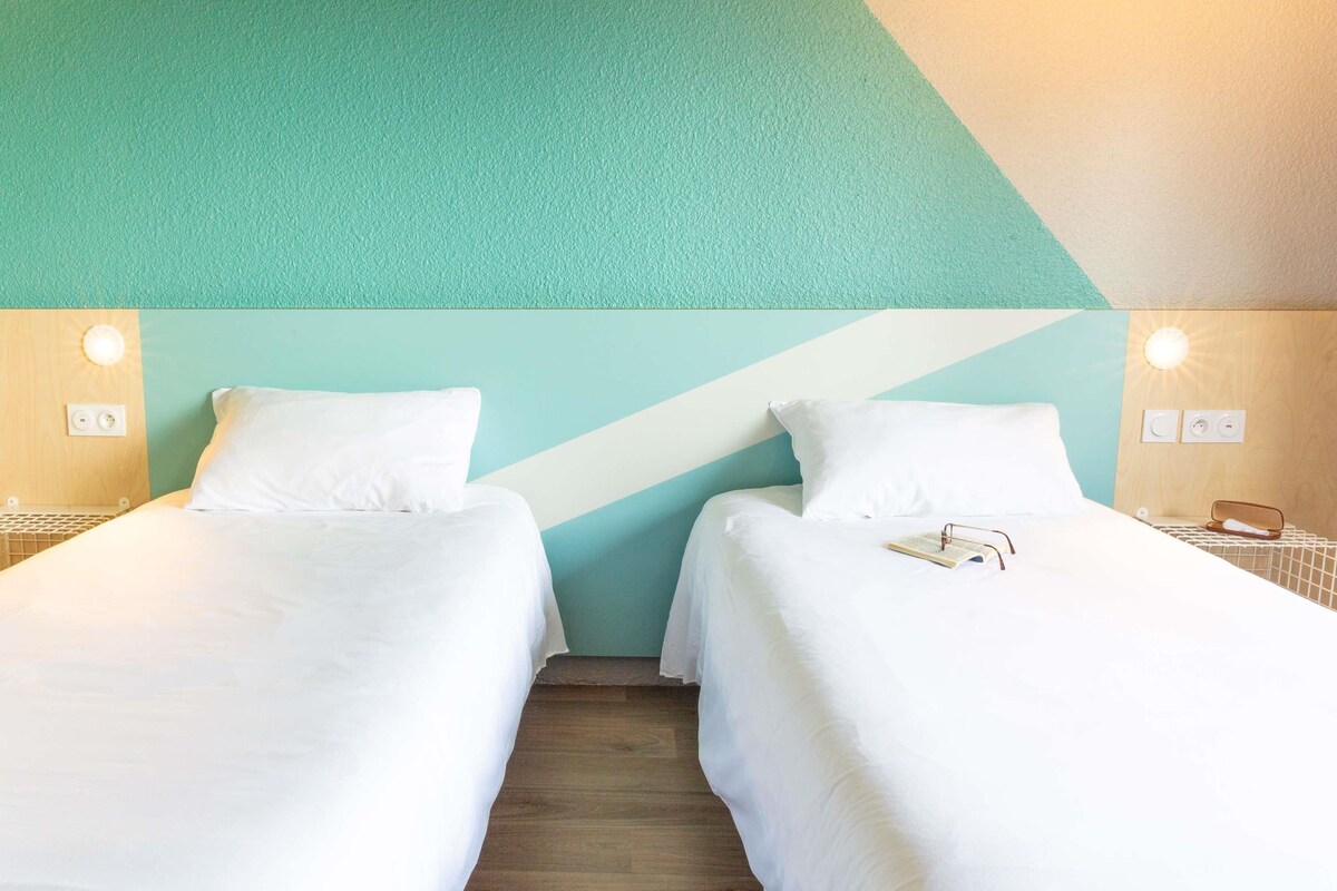 Chambre Standard, 2 lits une place