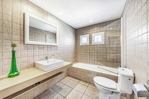 Duschwanne, Handtücher