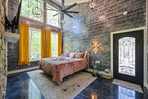 1 quarto, Wi-Fi de cortesia, roupa de cama