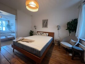 Apartment | 2 bedrooms, individually decorated, individually furnished, desk - Beautiful 2 BR Apartment in Grund (Luxembourg City)