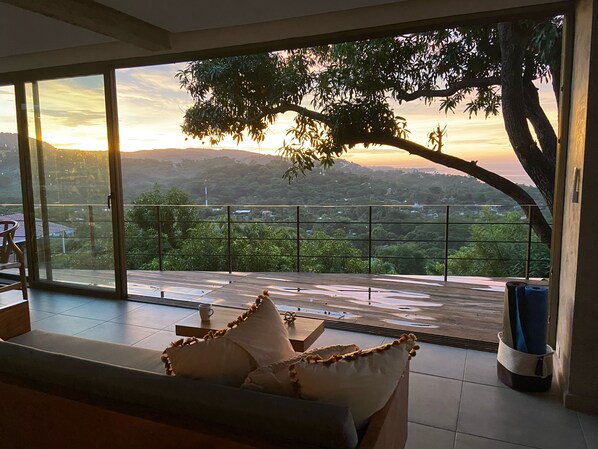 Villa panorámica | Área de sala de estar | Smart TV 