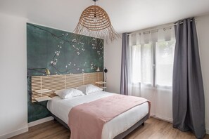 4 soverom, strykejern/-brett, wi-fi (inkludert) og sengetøy