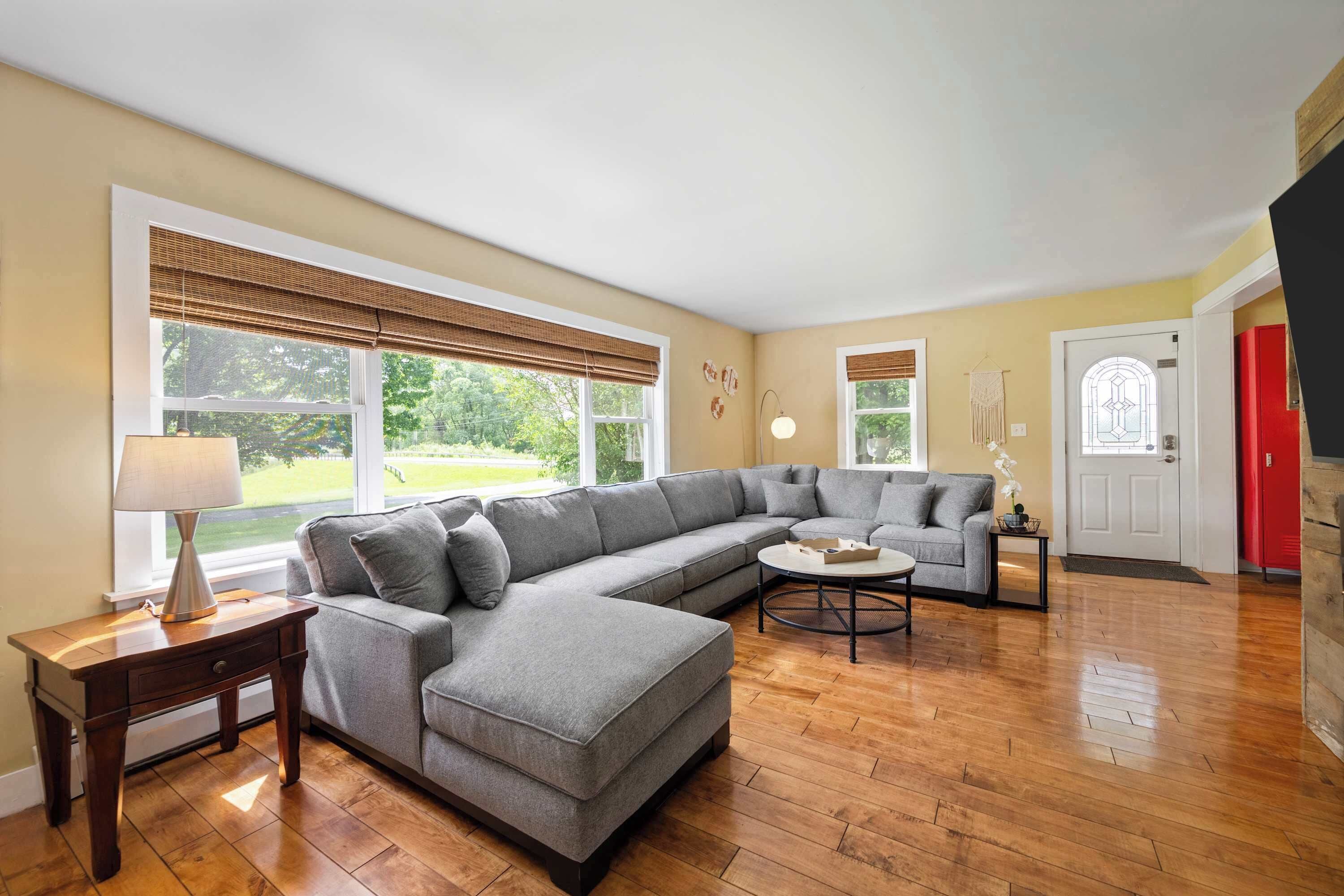 Télévision, cheminée