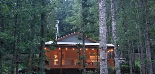 Brand New-1 Bedroom Condo right on the Toccoa River