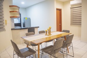 Private kitchen - Gaviotas Apartments (Mazatlán)