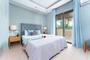 3 slaapkamers, een kluis op de kamer, een strijkplank/strijkijzer