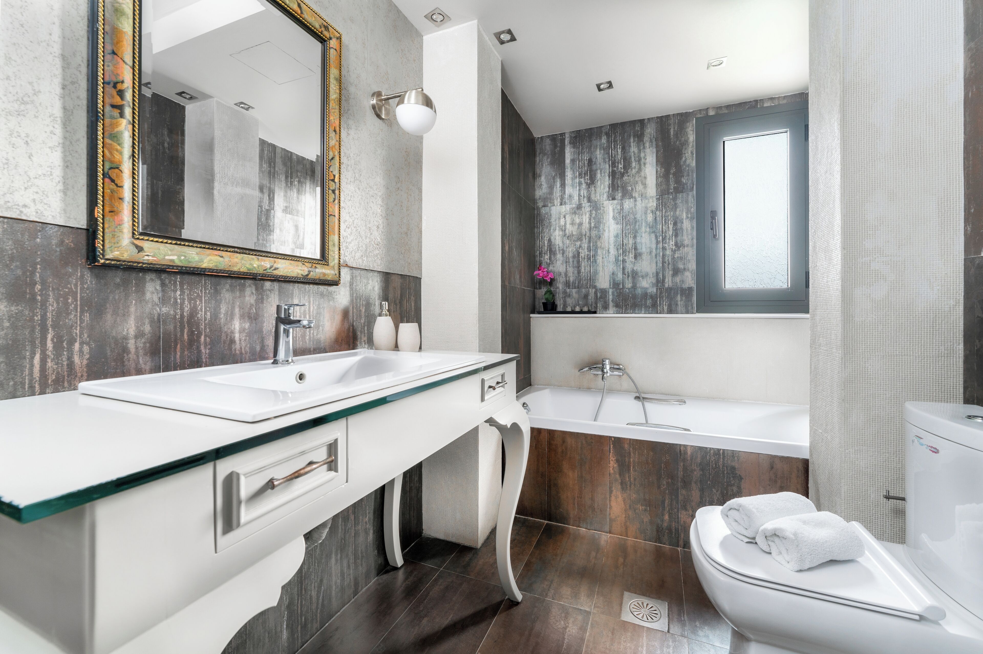 Shower, eco-friendly toiletries, hair dryer, towels