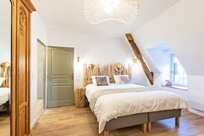 3 chambres, bureau, fer et planche à repasser, Wi-Fi gratuit