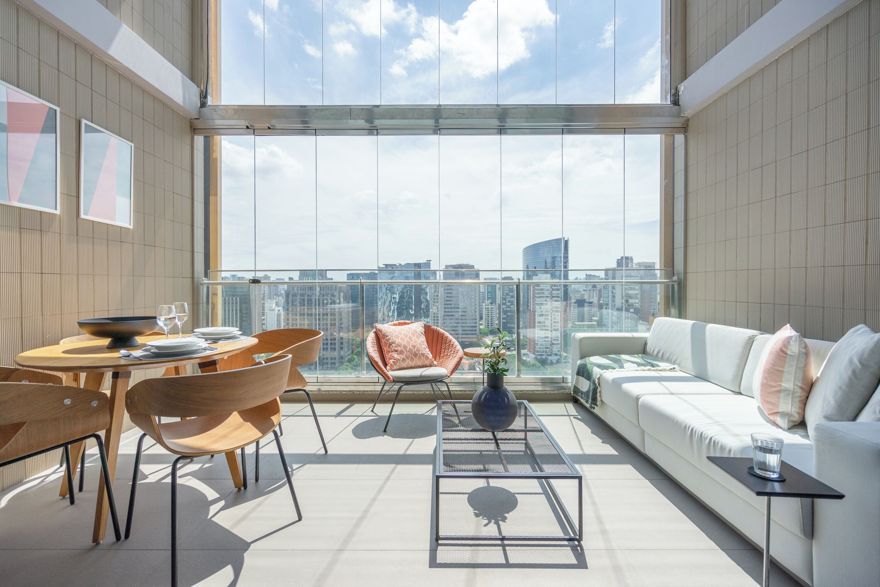 Classic Duplex | Living room | 40-inch Smart TV with digital channels, TV