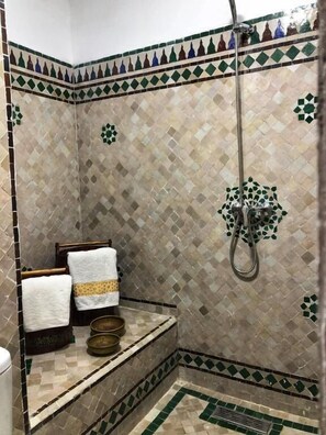 Bathroom - Riad Majorelle  (Rabat)