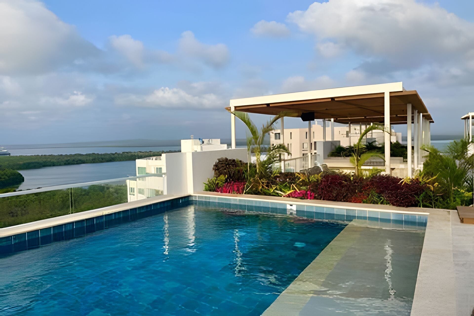 Appartement | Zwembad | 3 buitenzwembaden, gratis zwembadcabana's, badmeesters op locatie