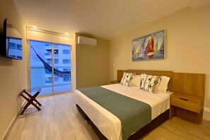 Apartamento | 2 quartos, individualmente decorados, individualmente mobiliados
