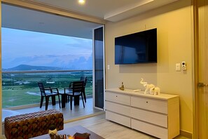 Apartment | Living area | Smart TV