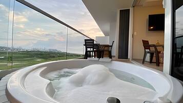 Apartment | Außen-Whirlpool