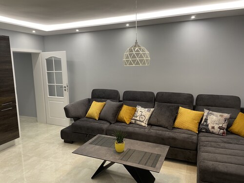 Mountain View, design apartment, prestige area