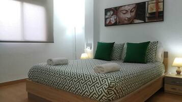 3 dormitorios, sistema de insonorización, tabla de planchar con plancha