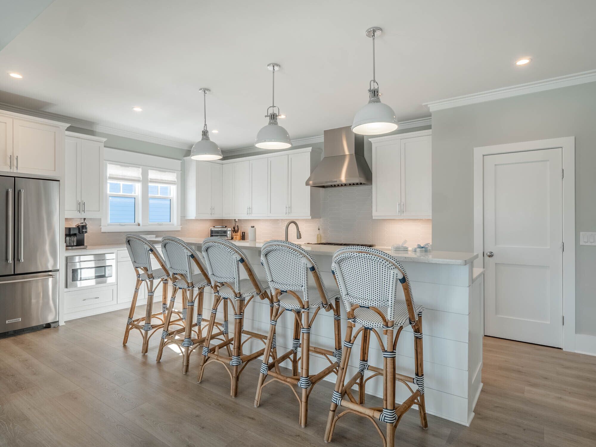 雪櫃、微波爐、焗爐、爐具