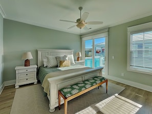 5 bedrooms, free WiFi, bed sheets - Love Kure | Beautiful Water Views + On-Site Amenities! (Kure Beach)