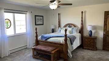 4 soverom, strykejern/-brett, reiseseng for barn og wi-fi (inkludert)