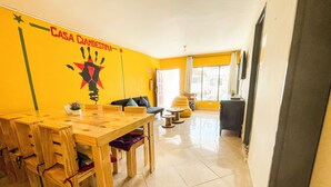 Family Apartment | Desk, laptop workspace, blackout drapes, iron/ironing board - Casa Clandestina (MedellÃn)