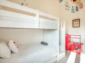 4 Schlafzimmer, kostenloses WLAN, Bettwäsche