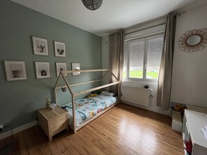 4 Schlafzimmer, WLAN, Bettwäsche