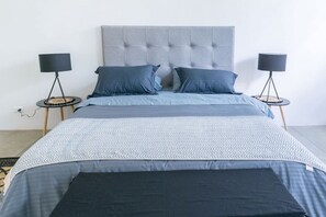 1 bedroom, desk, free WiFi, bed sheets