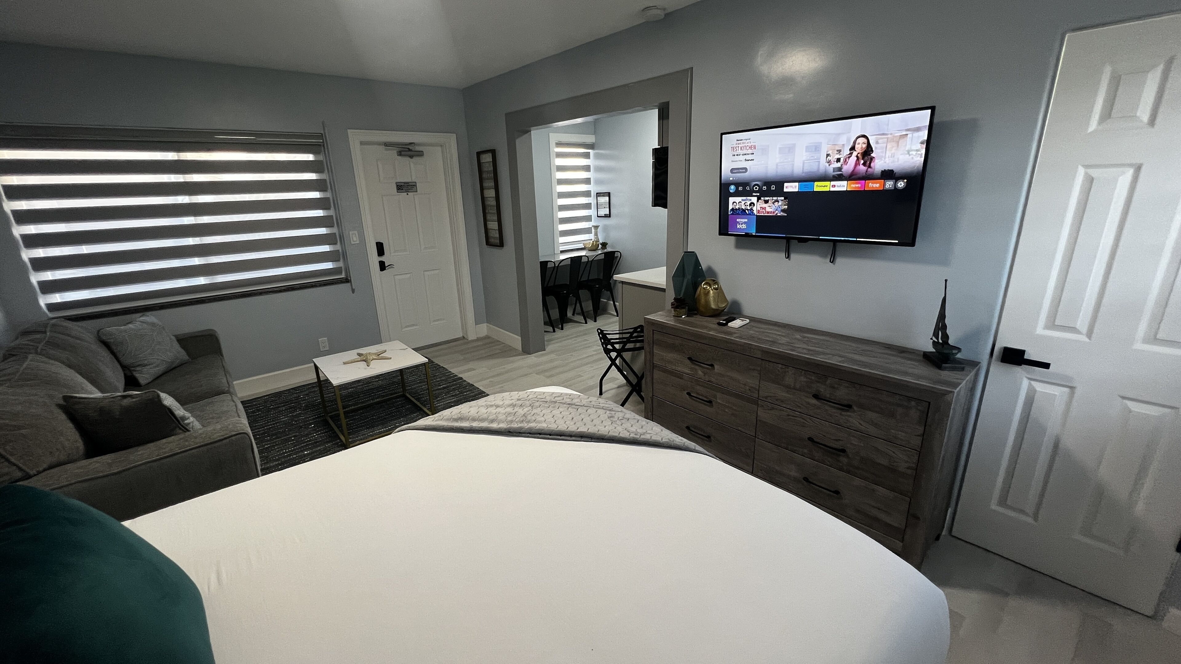 1 habitación, escritorio, wifi gratis y ropa de cama 