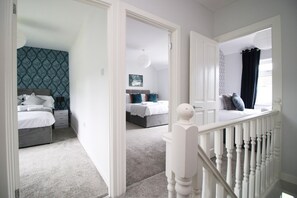 3 habitaciones, tabla de planchar con plancha y wifi gratis 