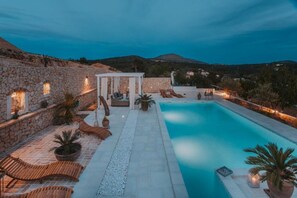 Outdoor pool - The Residence-apt. Rustique (Šibenik)