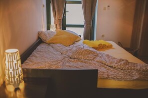 Acesso à internet, roupa de cama