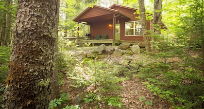 small 2-bedroom chalet in the heart of the wilderness, 5 km from Kejimkujik Park