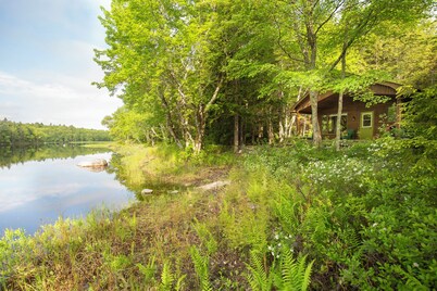 large 2 bedroom chalet in the heart of the wilderness, just 5 km from Kejimkujik National Park