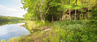 large 2 bedroom chalet in the heart of the wilderness, just 5 km from Kejimkujik National Park