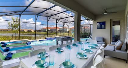 Solterra Resort - Luxury 10 Bedroom Homes