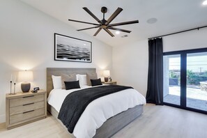 4 bedrooms, desk, iron/ironing board, Internet