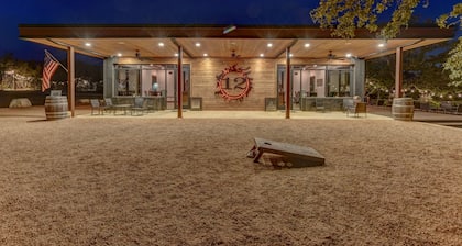 Cozy Glamping Tent – Fire Pit Relaxation