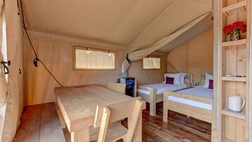 1 bedroom, travel crib, free WiFi, bed sheets