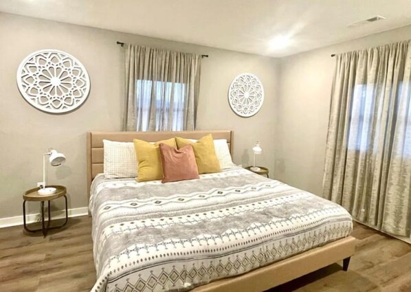 2 Schlafzimmer, Bügeleisen/Bügelbrett, kostenloses WLAN, Bettwäsche