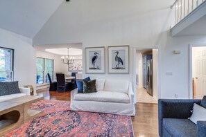 Smart TV, fireplace, video games, table tennis - Gather at Tims Ford Lake (Winchester)