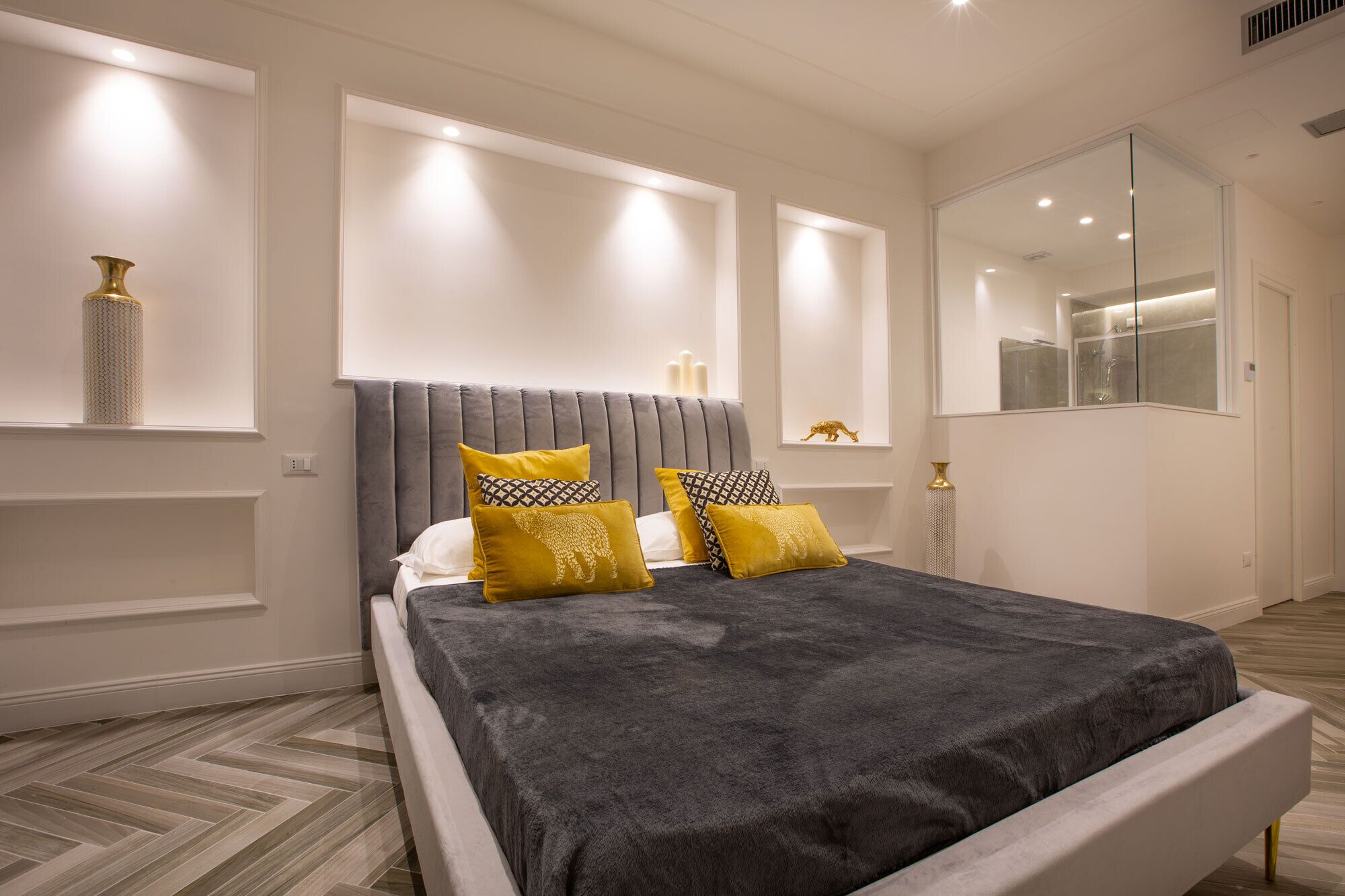 Bureau, chambres insonorisées, Wi-Fi gratuit