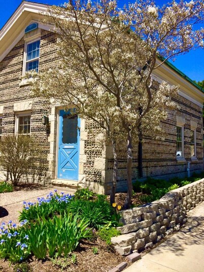 Be Still & Know, Walk to Port and Beach