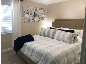 6 chambres, fer et planche à repasser, lit parapluie, Wi-Fi gratuit
